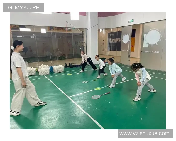 羽毛球新手必看:提升耐力的实用训练技巧与建议 羽毛球新手必看:提升耐力的实用训练技巧与建议
